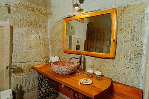 Agarta Cave Hotel