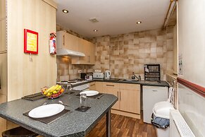 Lynton Apartments