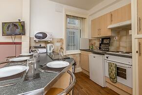 Lynton Apartments