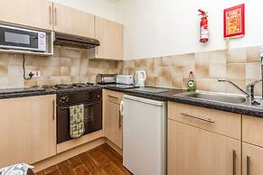 Lynton Apartments