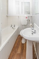 Lynton Apartments