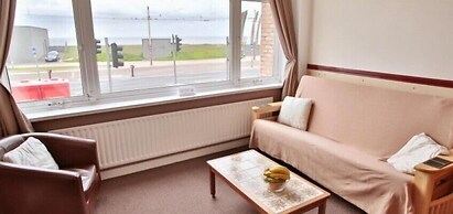 Lynton Apartments