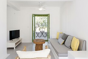 Seaside Paros Naousa