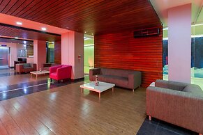 Ramada by Wyndham Acapulco Hotel & Suites