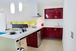 Ramada by Wyndham Acapulco Hotel & Suites