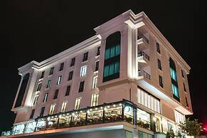 White House Hotel