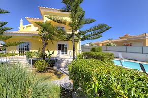 Villas2go2 Menir
