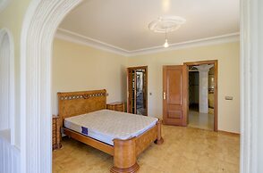 Villas2go2 Menir
