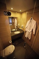 Zinos Hotel
