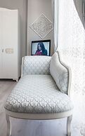 Room Room Boutique Hotel