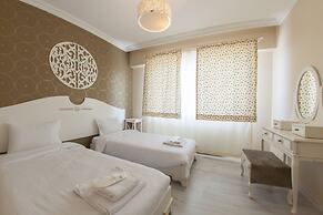 Room Room Boutique Hotel
