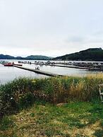 Curley's Resort & Dive Center