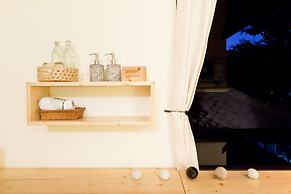 Early Bird Bed & Breakfast - Adults Only
