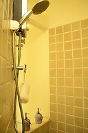 Early Bird Bed & Breakfast - Adults Only