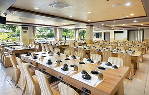 Jinsa Lakeside View Hotel