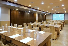 Jinsa Lakeside View Hotel