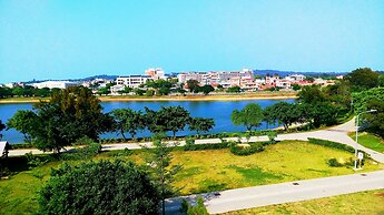 Jinsa Lakeside View Hotel