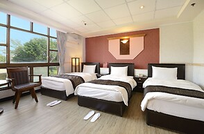 Jinsa Lakeside View Hotel