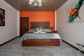 Volcano Gold Loft