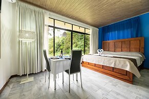 Volcano Gold Loft