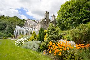 Polraen Country House