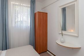 VILLA LIVIA APARTMENTS