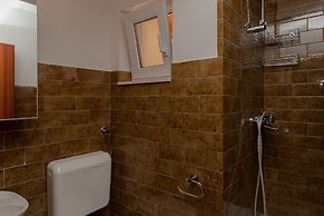 VILLA LIVIA APARTMENTS