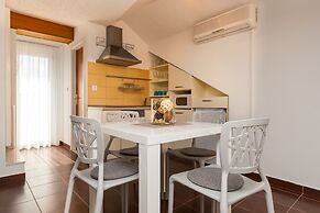 VILLA LIVIA APARTMENTS