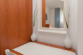 VILLA LIVIA APARTMENTS
