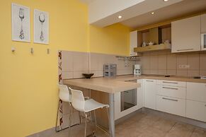 VILLA LIVIA APARTMENTS