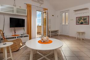 VILLA LIVIA APARTMENTS