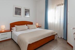 VILLA LIVIA APARTMENTS