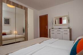 VILLA LIVIA APARTMENTS
