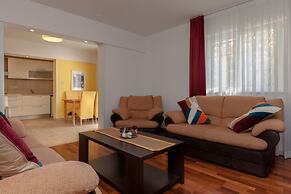 VILLA LIVIA APARTMENTS