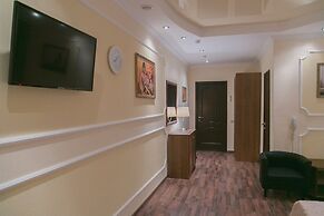 Yunost Hotel