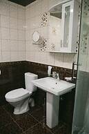 Yunost Hotel