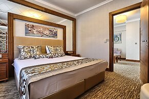 City Hotel Residence