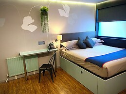 Bannister Hotel