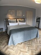 Tm Suites