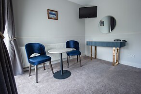 Woodenbridge Hotel