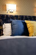 Woodenbridge Hotel