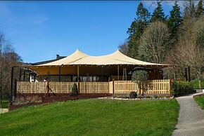 Woodenbridge Hotel