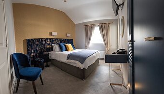 Woodenbridge Hotel
