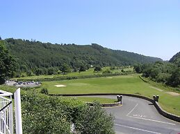 Woodenbridge Hotel
