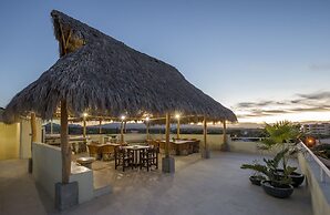 PUNTO MITA ECO SURF SUITES