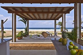 Marea Beachfront Villas