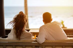Marea Beachfront Villas