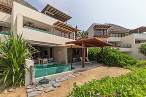 Marea Beachfront Villas