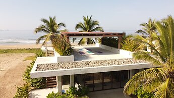 Marea Beachfront Villas