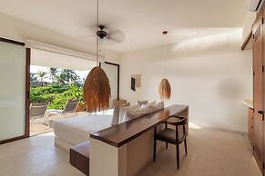 Marea Beachfront Villas